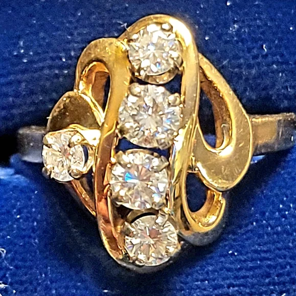 Diamond ring (vintage)